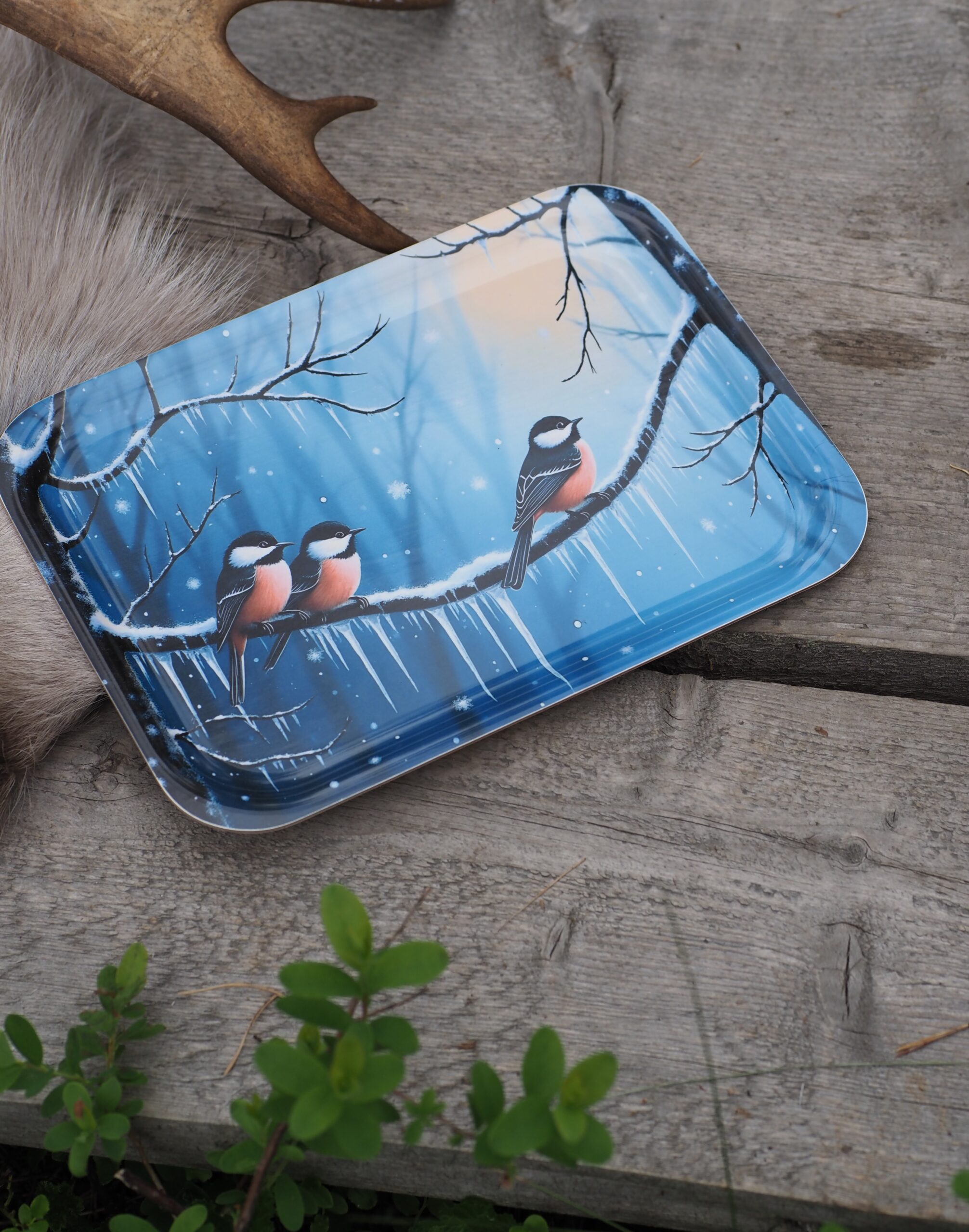 Punatulkut oksalla -puutarjotin