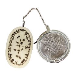 TEA STRAINER IN A CELLOPHANE BAG