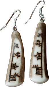 BONE EARRINGS LARGE PATTERN